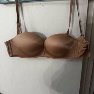 Women's Tan Strapless Bra